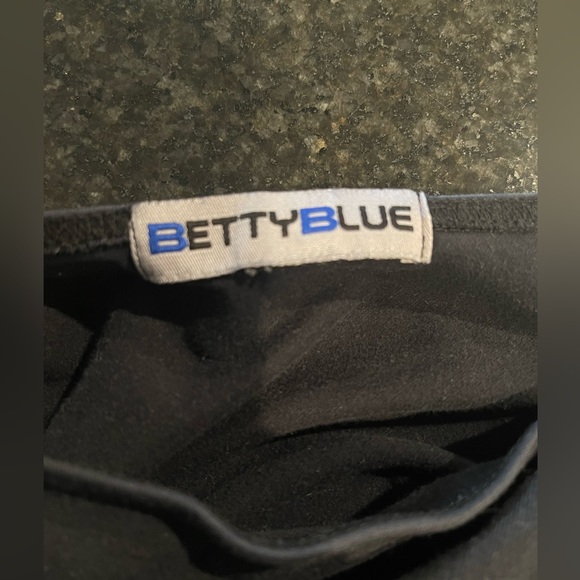 Betty Blue One Shoulder Black Shirt, Size XS - Picture 5 of 6